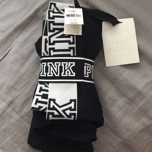 NEVER WORN. PINK YOGA LEGGINGS